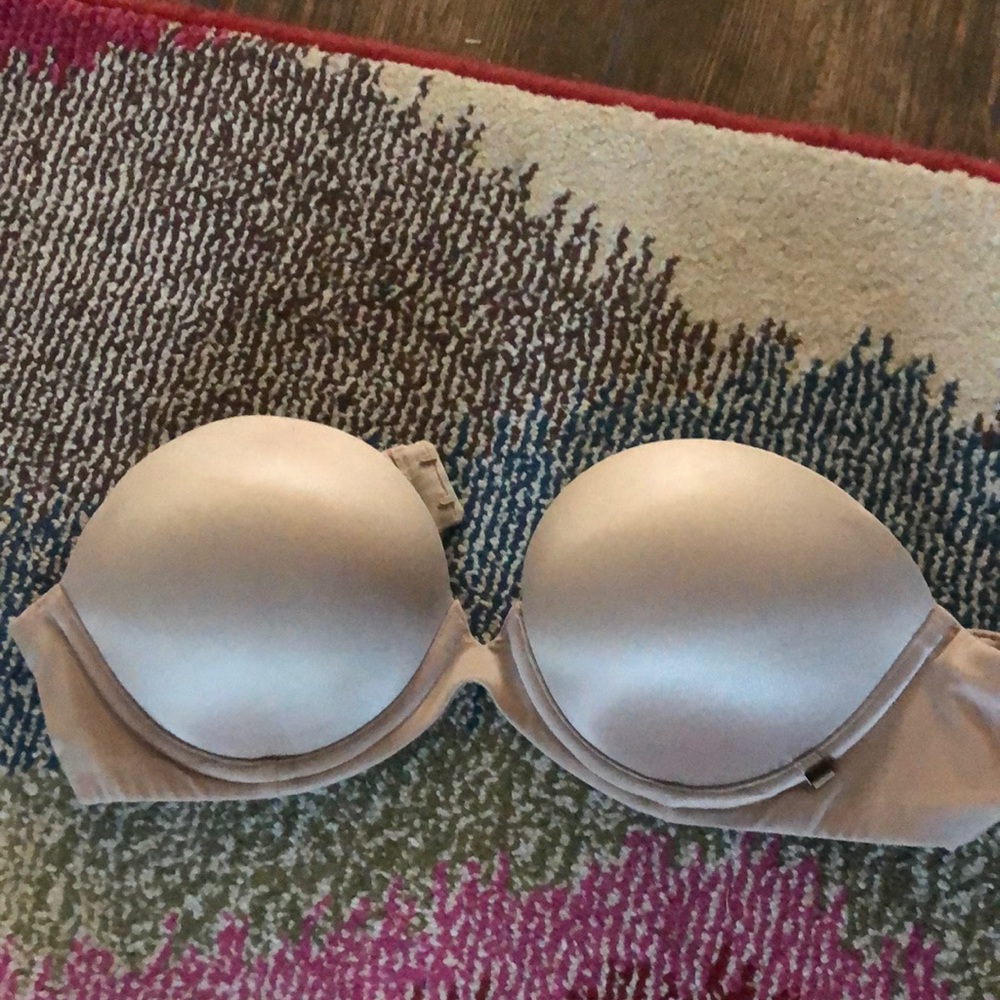 VS Strapless bra